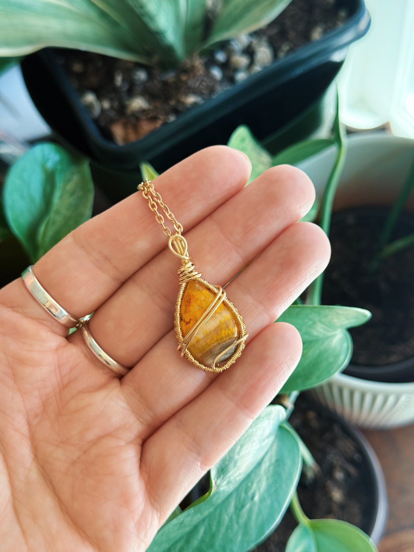Bumblebee Jasper Pendy