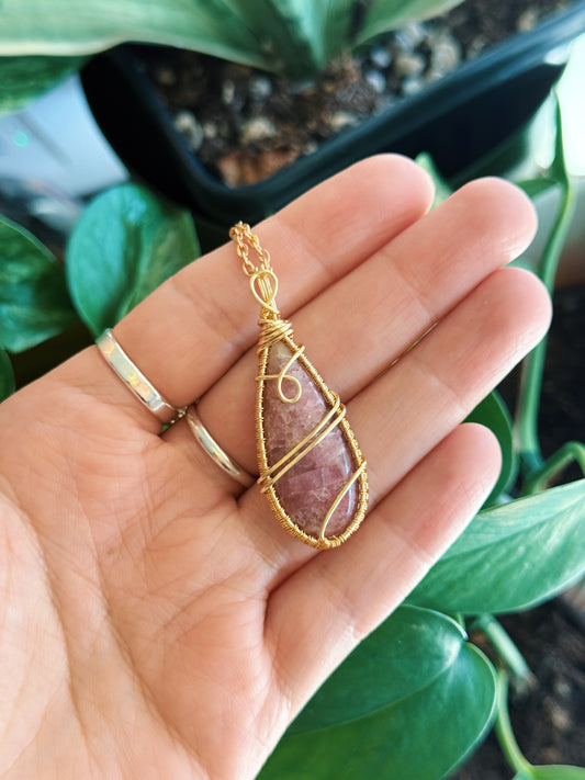 Eudialyte Pendy