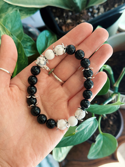 Onyx & Howlite Bracelet